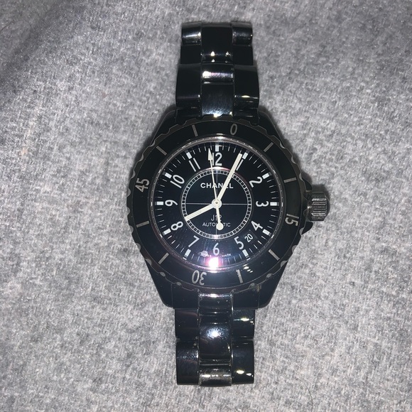 CHANEL J12 Watch - Picture 2 of 5